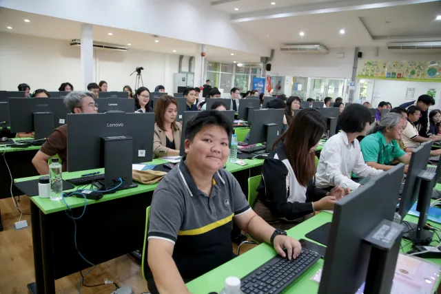 การพัฒนาทักษะวิทยากรมืออาชีพด้านดิจิทัลด้วยเครื่องมือ AI (Train The Trainer)