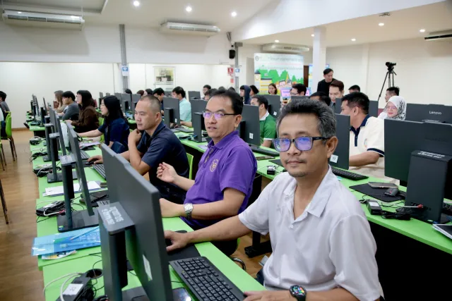 การพัฒนาทักษะวิทยากรมืออาชีพด้านดิจิทัลด้วยเครื่องมือ AI (Train The Trainer)
