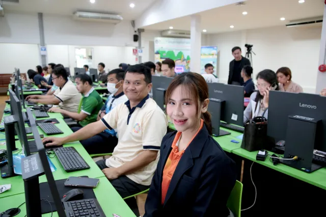 การพัฒนาทักษะวิทยากรมืออาชีพด้านดิจิทัลด้วยเครื่องมือ AI (Train The Trainer)